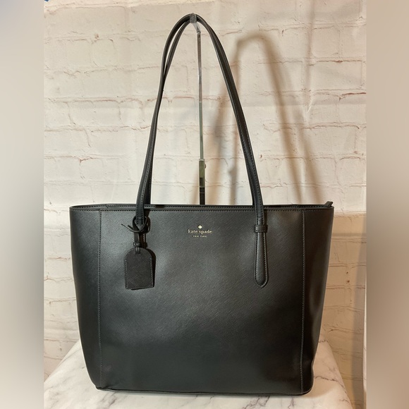 NWT Kate Spade Schuyler Medium Tote Black